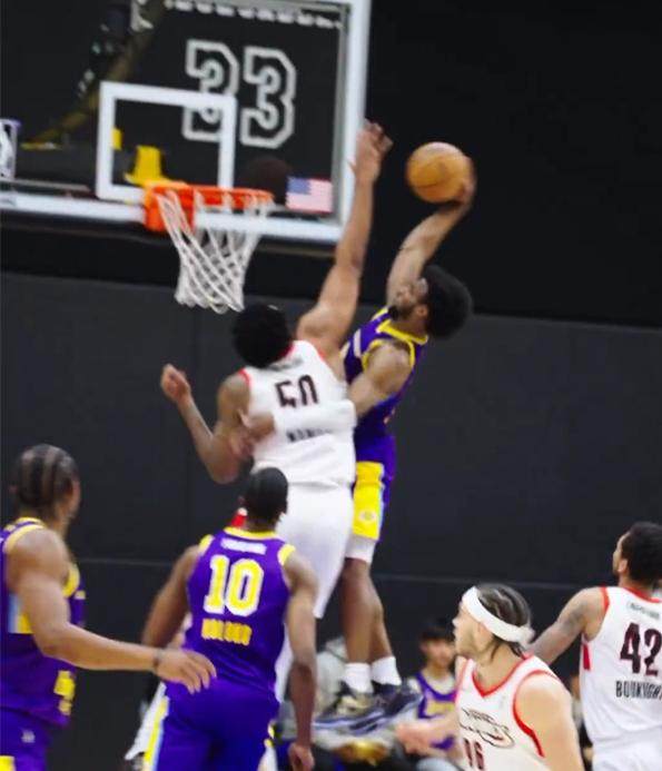 1737785758150092929.jpg 202501251246107112.jpg